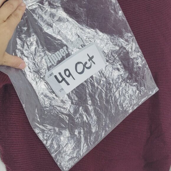 Philosophy Burgundy Long Sleeve Ribbed Turtleneck Cropped Knit Sweater Large - Picture 9 of 9